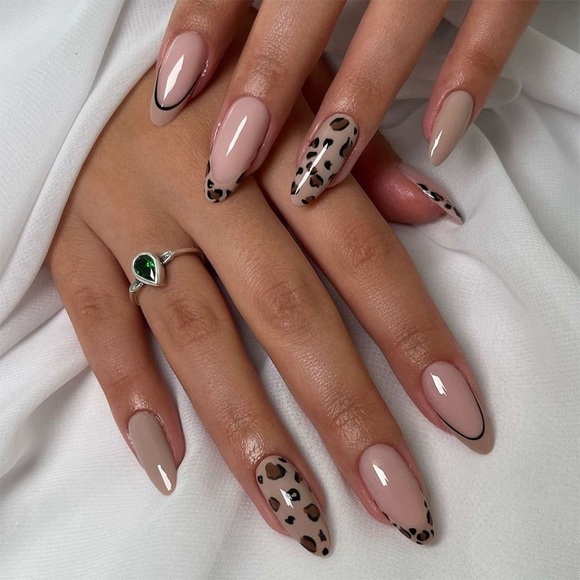 Leopard Print Nail Art Set - Picture 1 of 2
